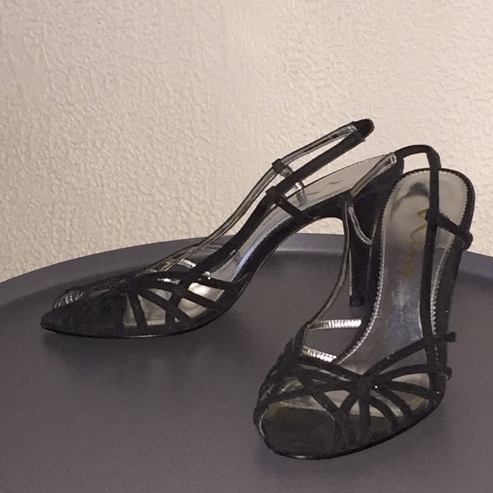 SPARKLY BUT CLASSY NINA FORMAL HEELS SZ 8.5